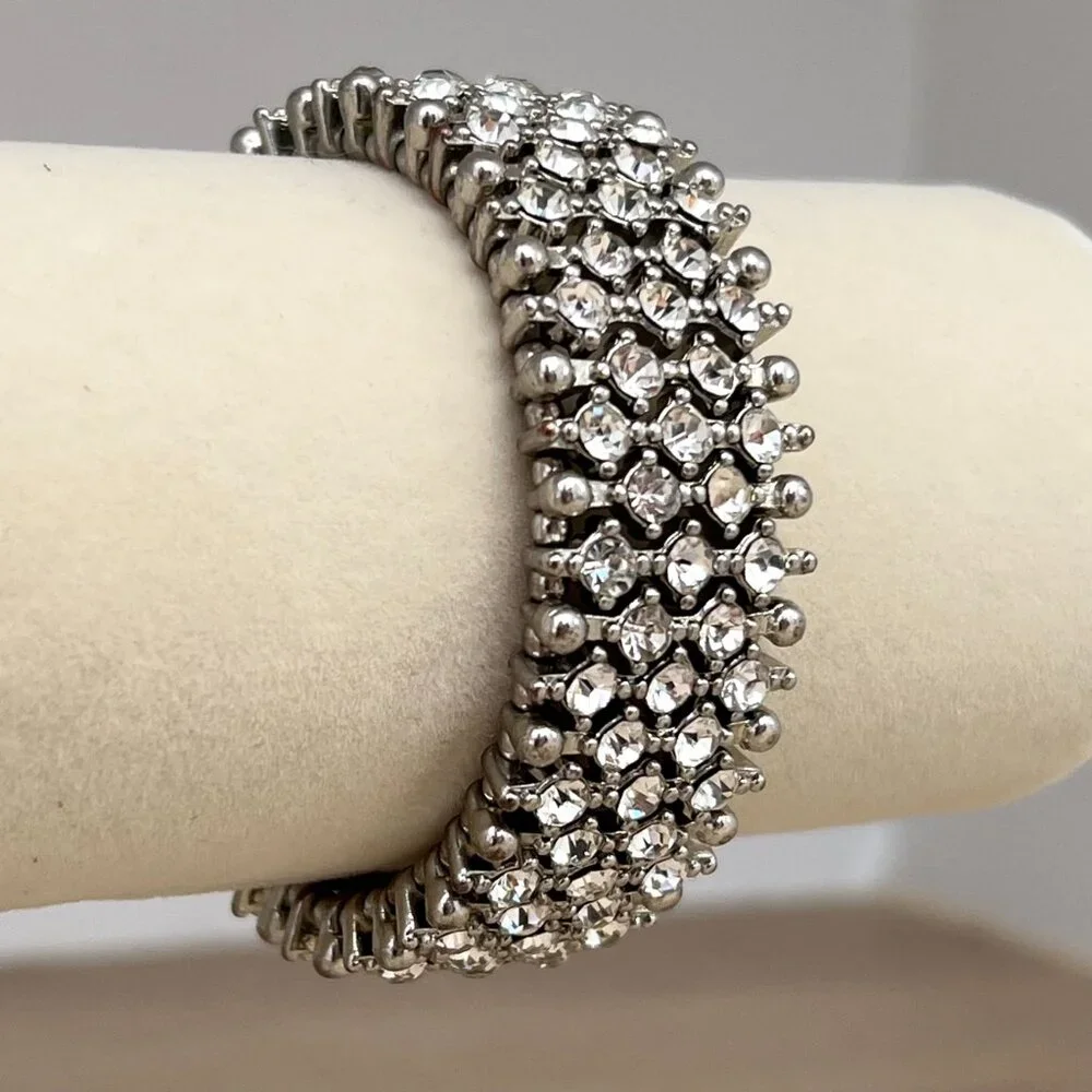 Vintage White Rhinestone Silver-tone Metal  1" Wide Stretch Bracelet / Showgirl - Picture 14 of 14